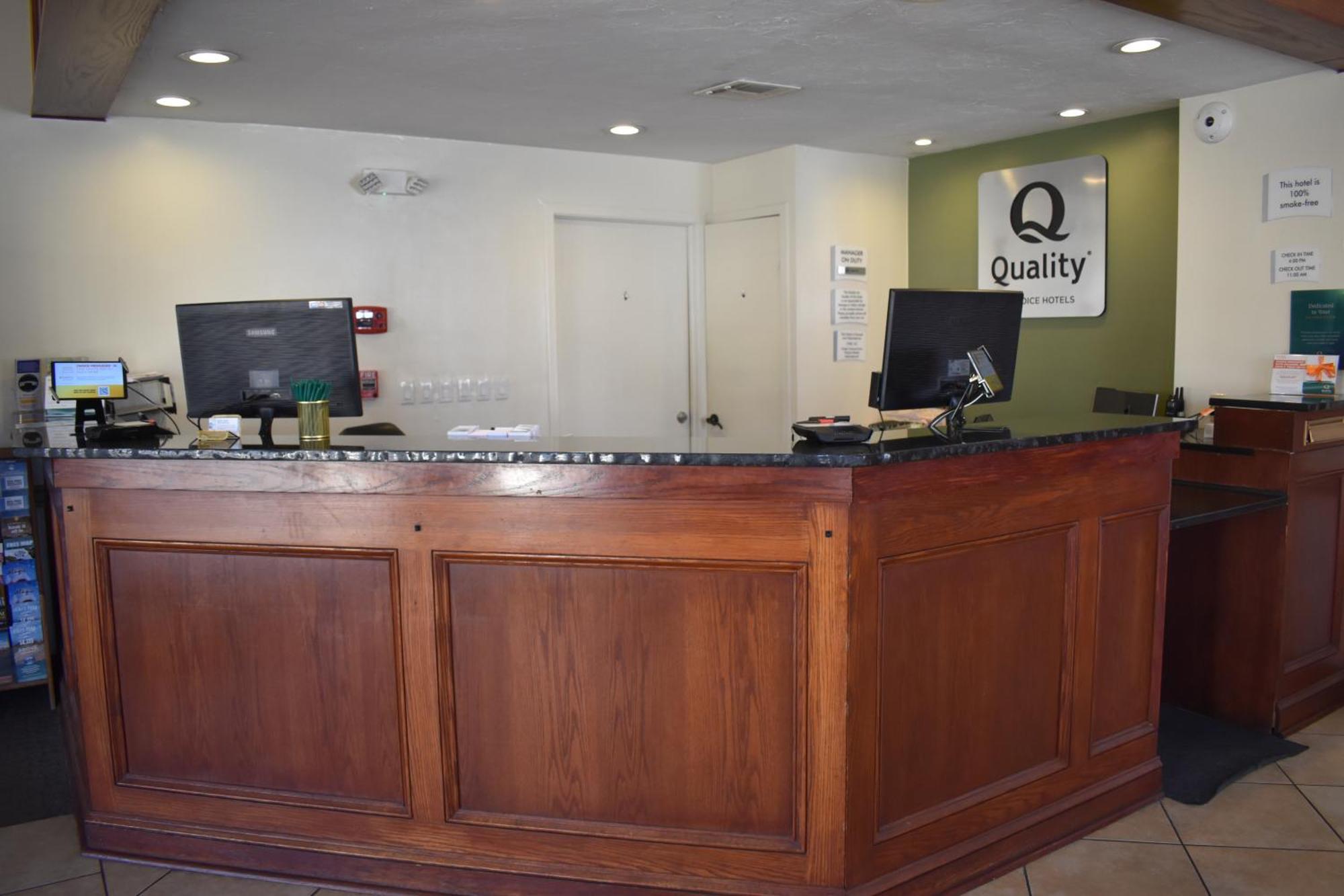 Quality Inn & Suites Garden Of The Gods Colorado Springs Exterior foto